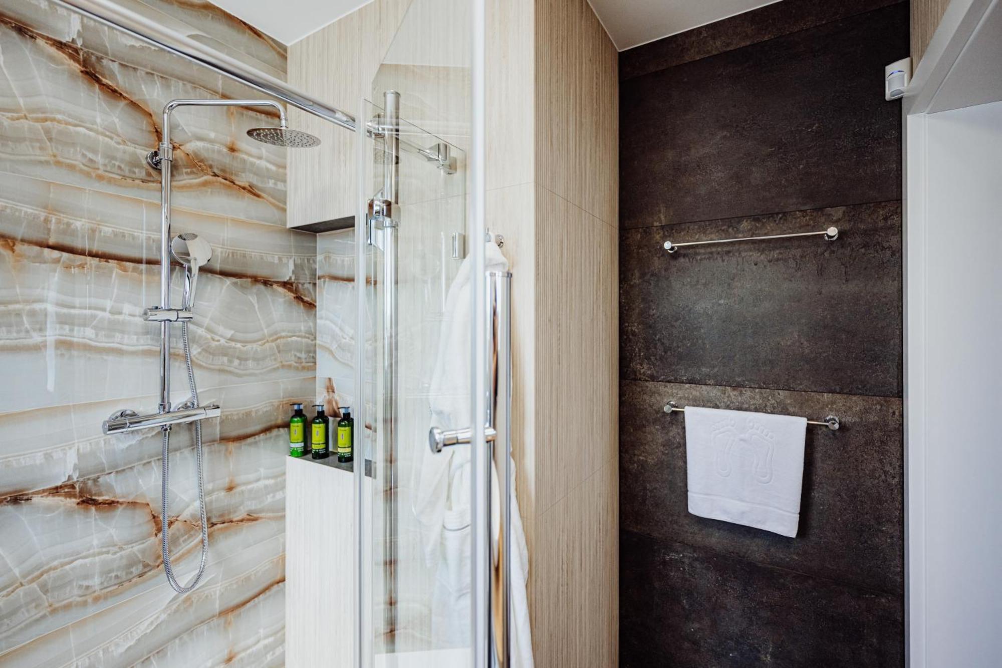 Cristalview Stay&Relax - Luksusowe Apartamenty- Zewnetrzne Jacuzzi- Przyjazne Dla Rodzin - Zwierzeta Akceptowane Подгожин Екстериор снимка