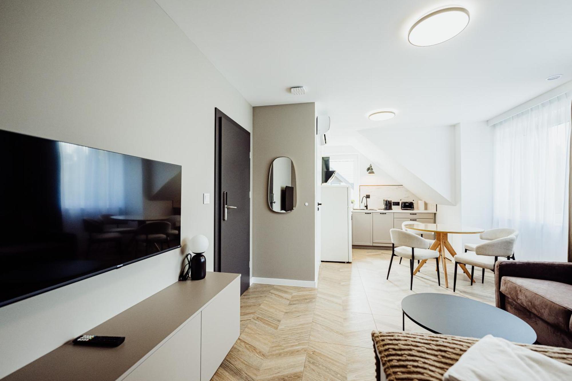 Cristalview Stay&Relax - Luksusowe Apartamenty- Zewnetrzne Jacuzzi- Przyjazne Dla Rodzin - Zwierzeta Akceptowane Подгожин Екстериор снимка