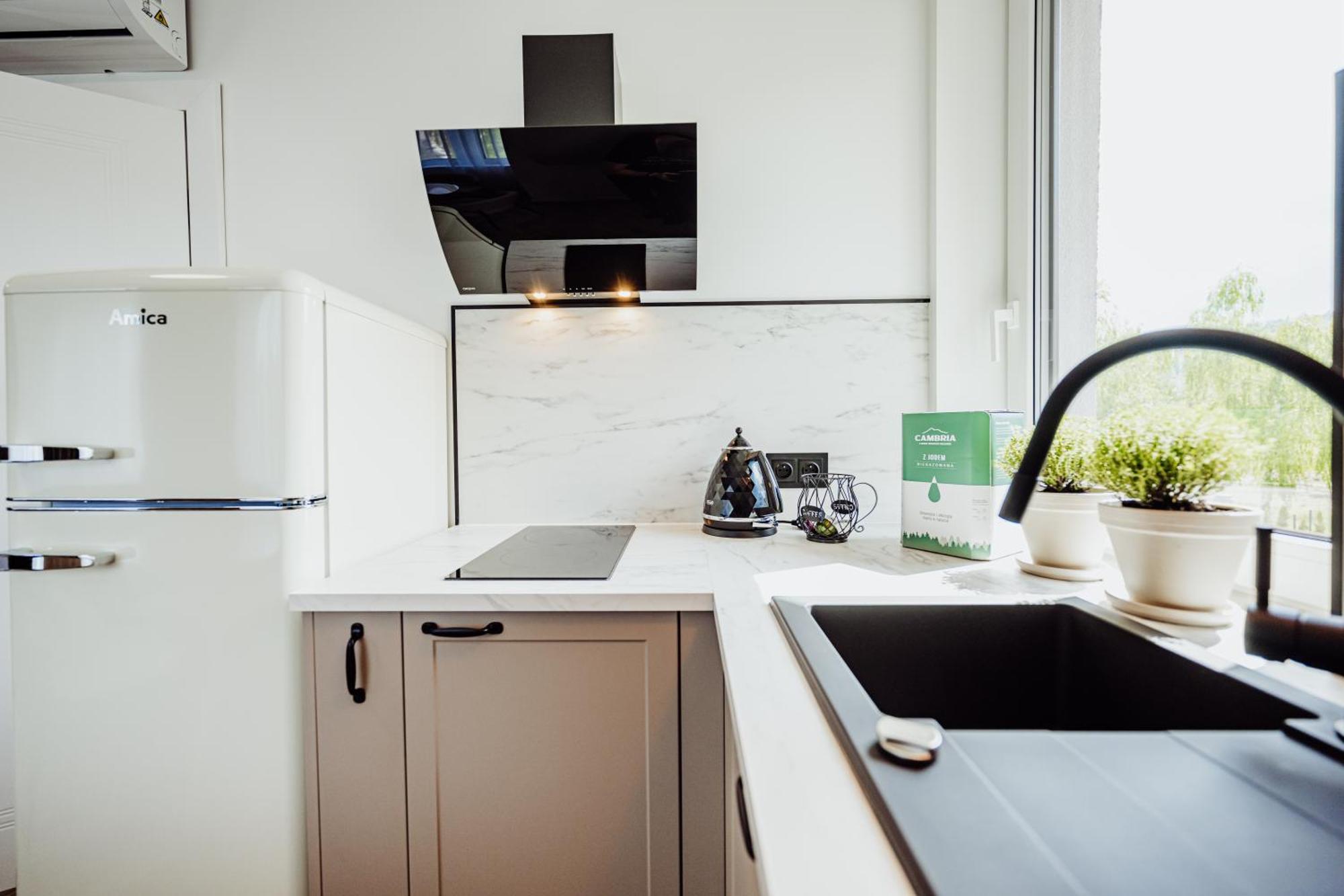 Cristalview Stay&Relax - Luksusowe Apartamenty- Zewnetrzne Jacuzzi- Przyjazne Dla Rodzin - Zwierzeta Akceptowane Подгожин Екстериор снимка