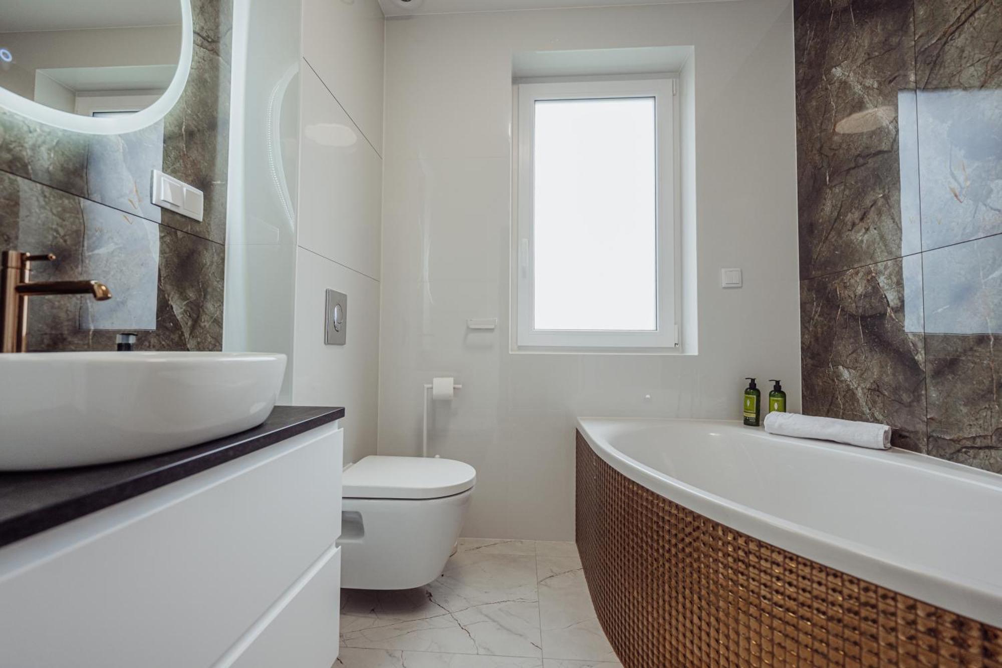 Cristalview Stay&Relax - Luksusowe Apartamenty- Zewnetrzne Jacuzzi- Przyjazne Dla Rodzin - Zwierzeta Akceptowane Подгожин Екстериор снимка